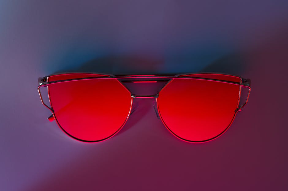Jak dobrać idealne okulary przeciwsłoneczne – praktyczne porady dla każdego