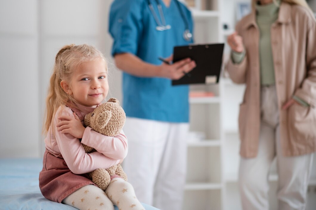 Jak wybrać odpowiedniego specjalistę dla swojego dziecka? Porównanie usług psychiatrycznych i endokrynologicznych
